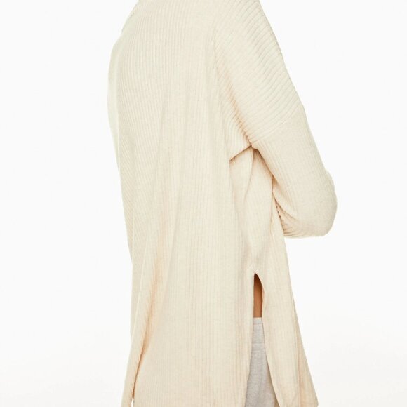 Aritzia The Group by Babaton Traverse Longsleeve - 2022 - Heather Whitecap Grey - Picture 13 of 14